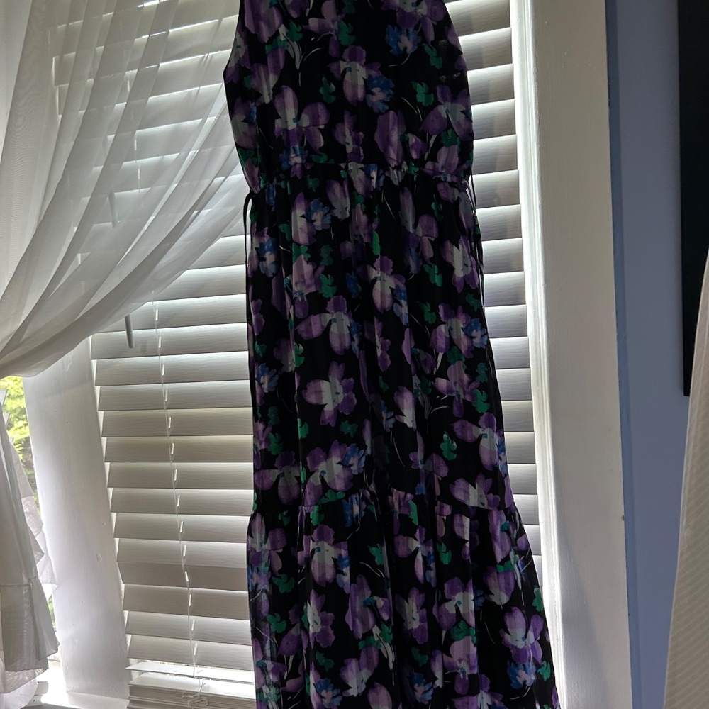 Dress - Picture 3 of 5
